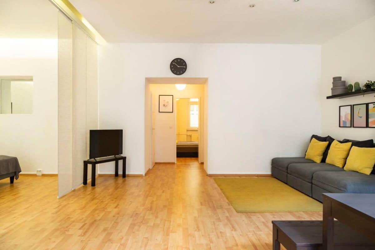 One Bedroom Apartment Berlin Neukoelln Exterior photo